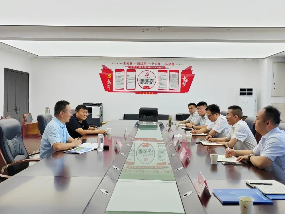 e4dfee17b4d9a01a0ac052dcf7b71f54.jpg e4dfee17b4d9a01a0ac052dcf7b71f54.jpg